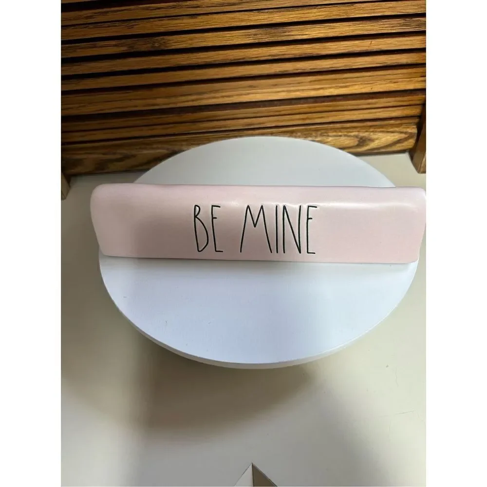 Rae Dunn BE MINE Desk Plaque Heart Decoration